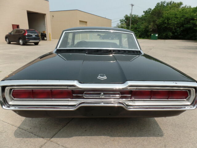 1966 Ford Thunderbird - photo 9