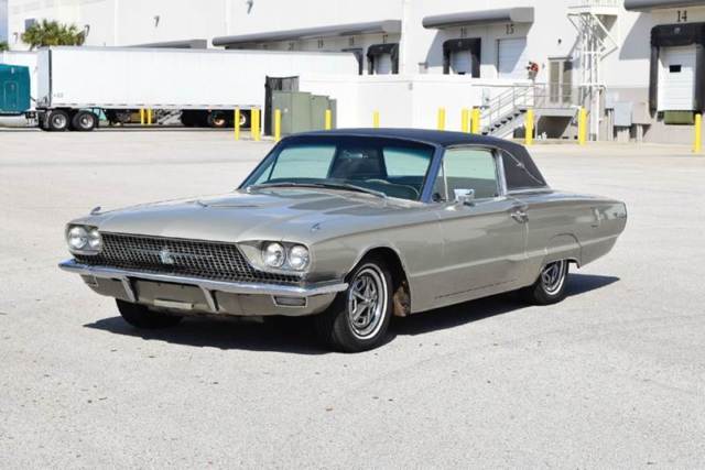 1966 Ford Thunderbird - Rare "Q" 428 ci V8 - Loaded with options 1966 Ford Thunderbird Landau