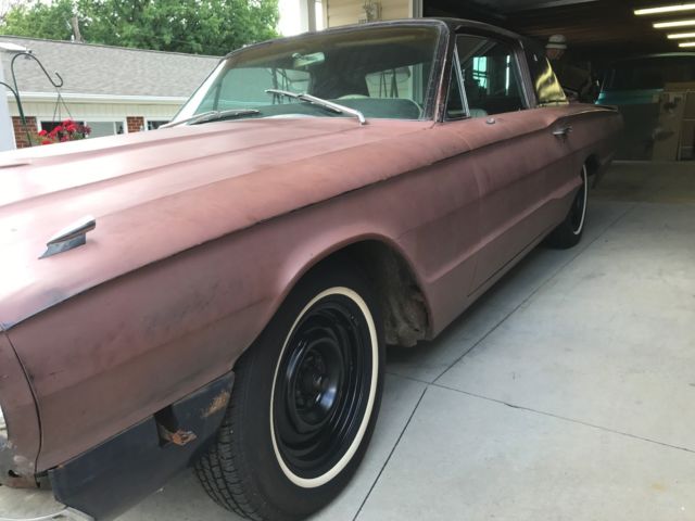 1966 Ford Thunderbird Town Landau - photo 3