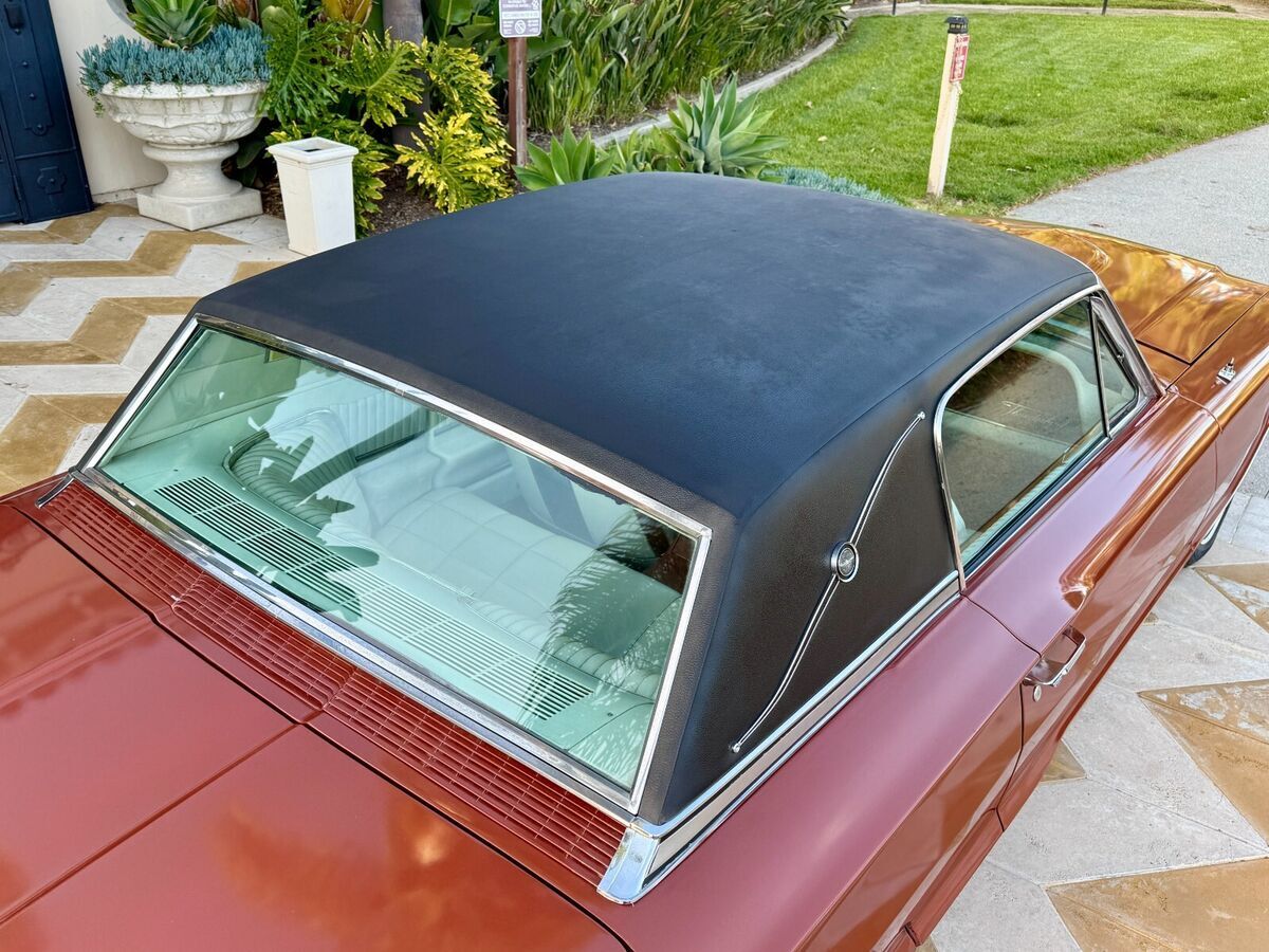 1966 Ford Thunderbird 100% Rust Free Life Long CA Car - photo 12