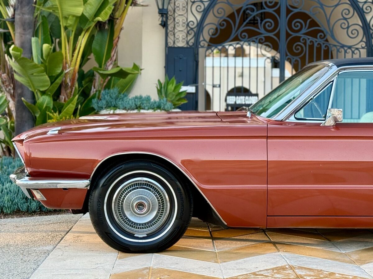 1966 Ford Thunderbird 100% Rust Free Life Long CA Car - photo 3