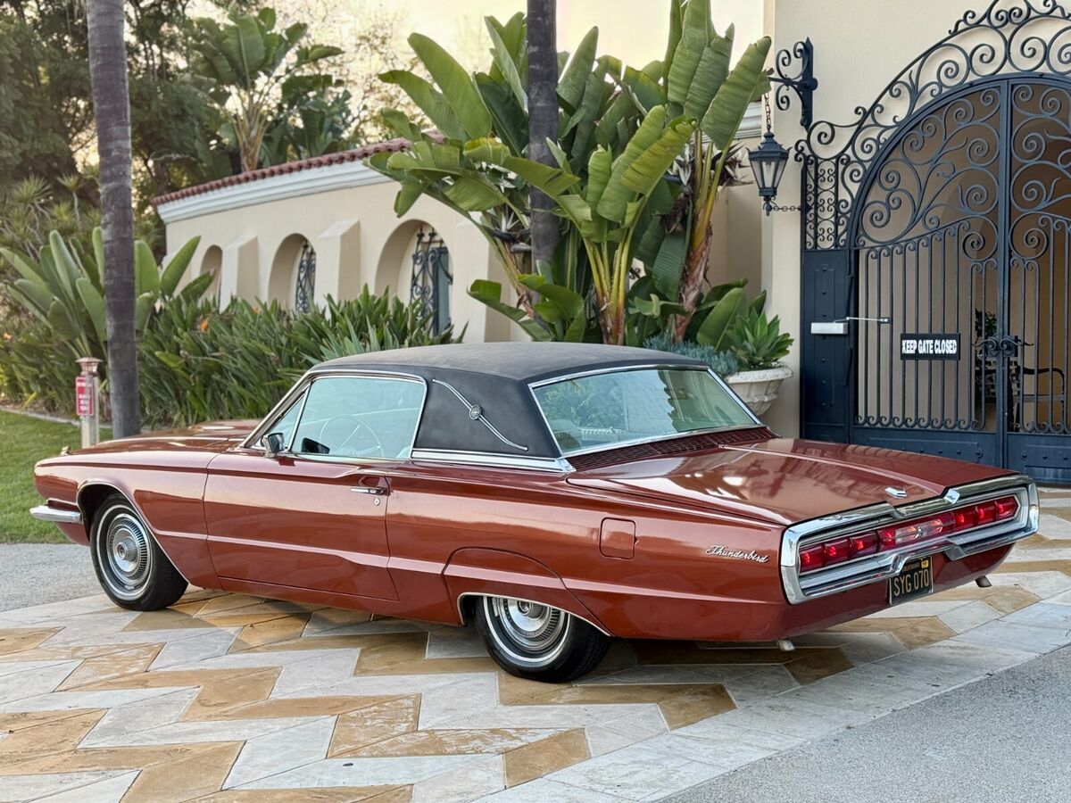 1966 Ford Thunderbird 100% Rust Free Life Long CA Car - photo 4