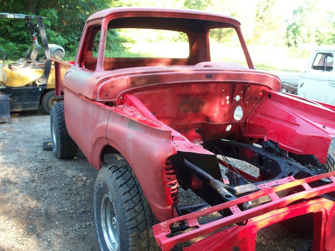 1966 Ford F-100 - photo 2