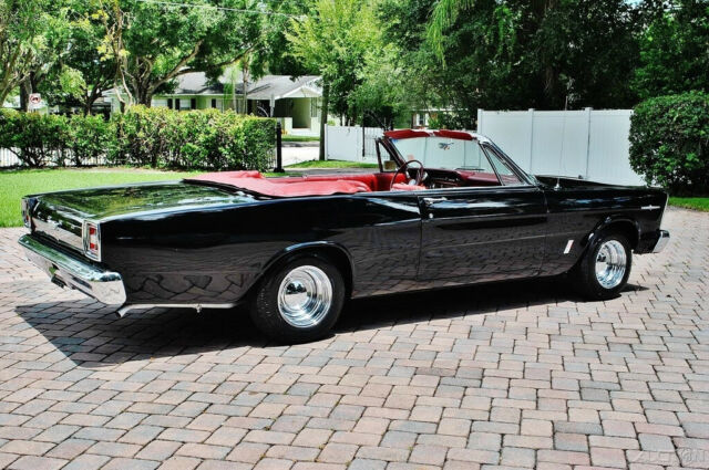 1966 Galaxie 500XL 390 v-8 Top Loader 4-Speed Bucket Seats Power Steering Brakes 1966 Ford Galaxie 500XL Convertible 390 V8 4-Speed