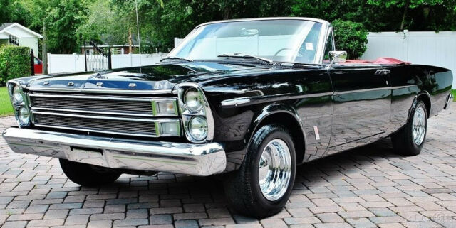 1966 Ford Galaxie 500XL Convertible 390 V8 4-Speed - photo 2