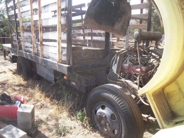 1966 GMC Tilt Cab Cab Over Engine Flat bed - photo 11
