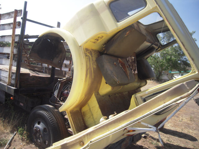 1966 GMC Tilt Cab Cab Over Engine Flat bed - photo 12