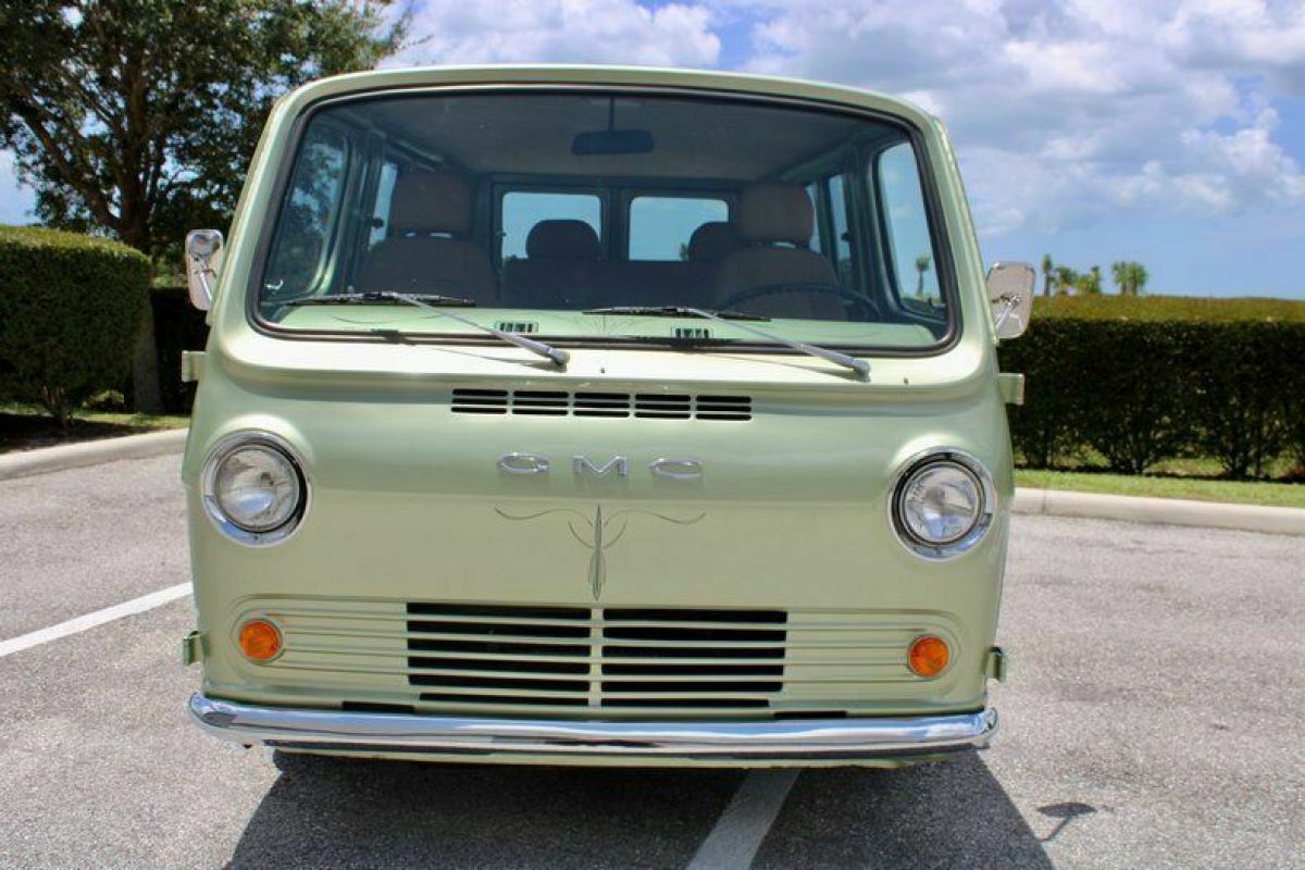 1966 GMC Sport Van - photo 4