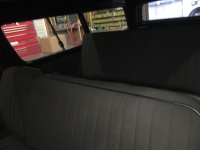 1966 GMC Suburban - photo 10