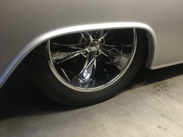 1966 GMC Suburban - photo 5