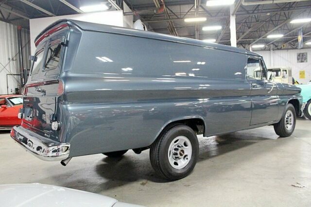 1966 GMC Suburban -- - photo 6
