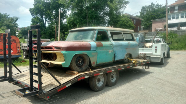 1966 GMC Suburban - photo 3