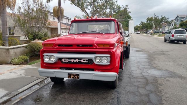 1966 GMC Flatbed Truck 4000 V6 - photo 2