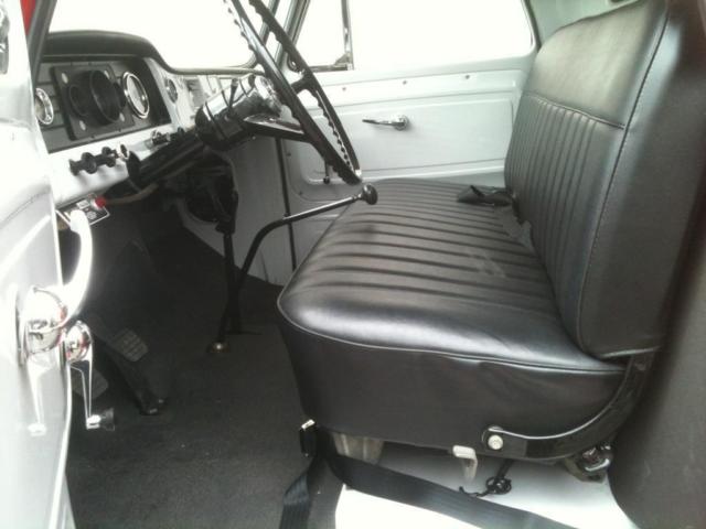 1966 GMC Flatbed Truck 4000 V6 - photo 7