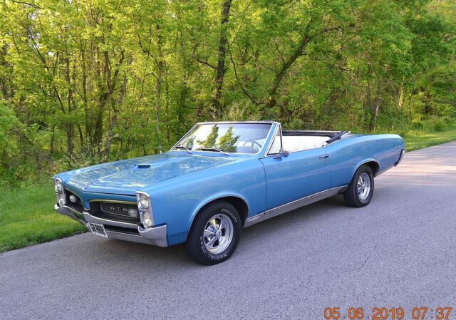 1966 GTO CONVERTIBLE TRIBUTE 400 AUTO PS STRAIGHT SOLID BEAUTIFUL BLUE AND WHITE 1966 Pontiac GTO GTO CONVERTIBLE 400 AUTO PS