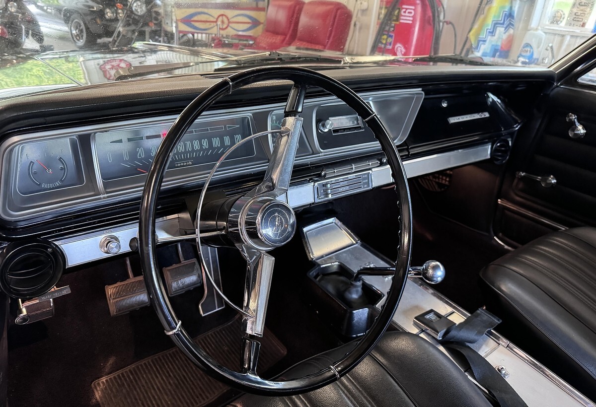 1966 CHEVROLET SS IMPALA SS 396 4SPD 12 BOLT AC TACH BUCKETS - photo 10