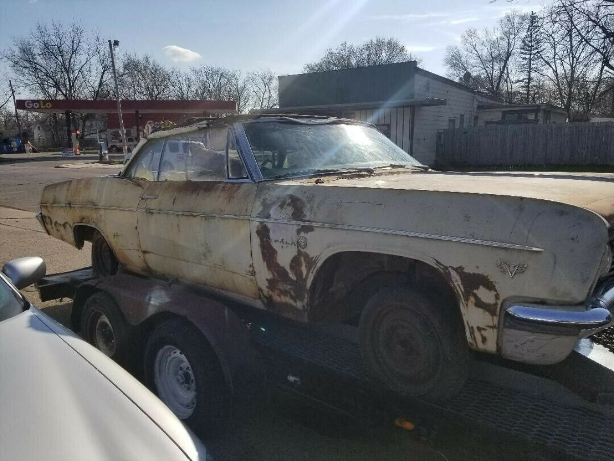 1966 Chevrolet Impala - photo 2