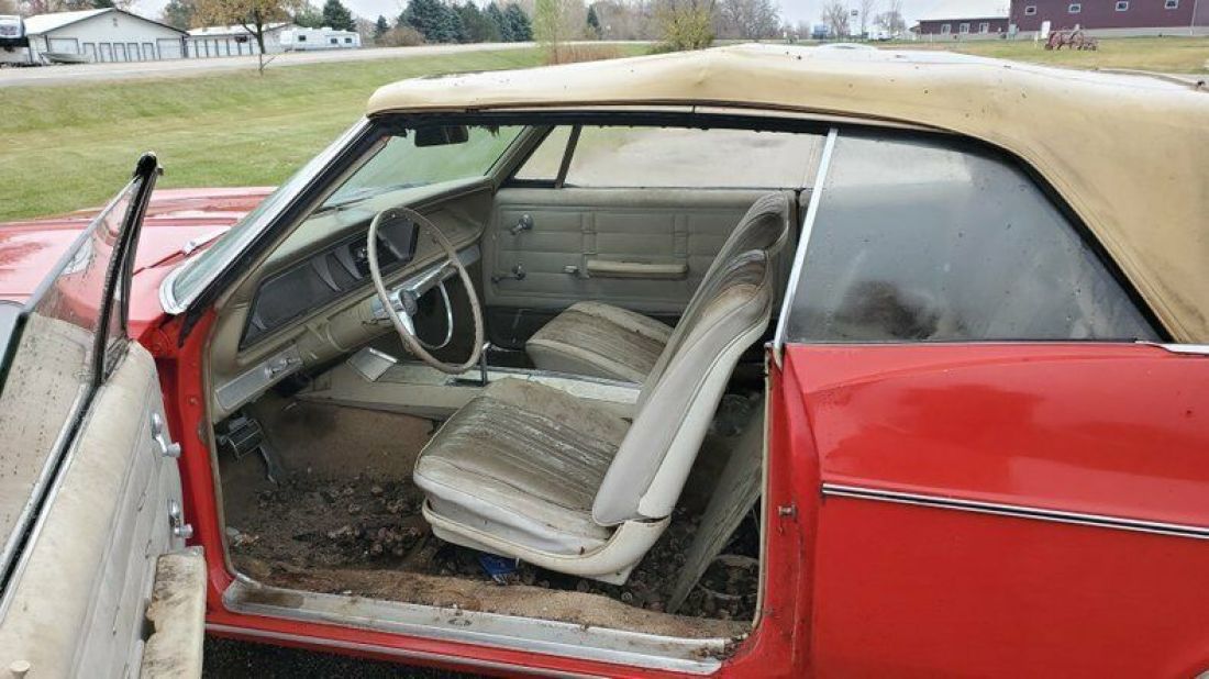 1966 Chevrolet Impala SS Convertible - photo 12