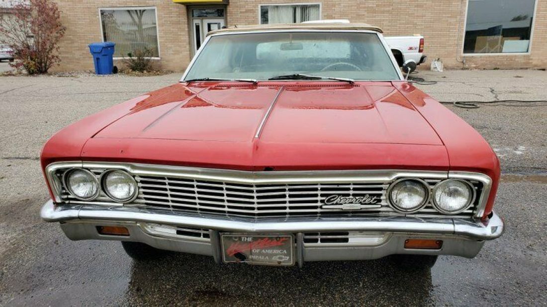 1966 Chevrolet Impala SS Convertible - photo 2