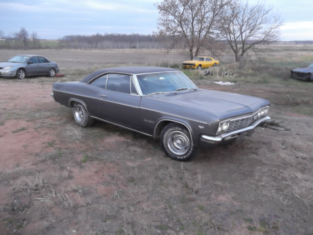 1966 Chevrolet Impala super sport