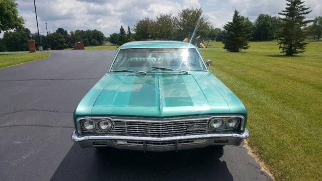 1966 Chevrolet Impala - photo 8