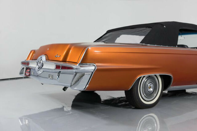 1966 Chrysler Imperial Convertible - photo 10