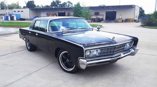 1966 Chrysler Imperial Big Block Luxury Performance Black Beauty - photo 2