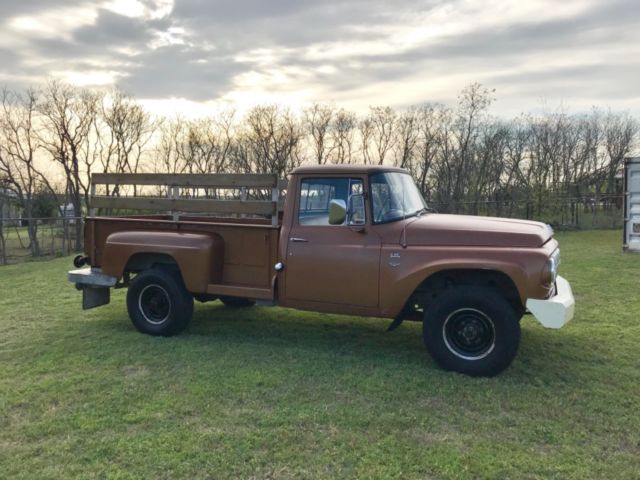1966 International Harvester 1200A - photo 2