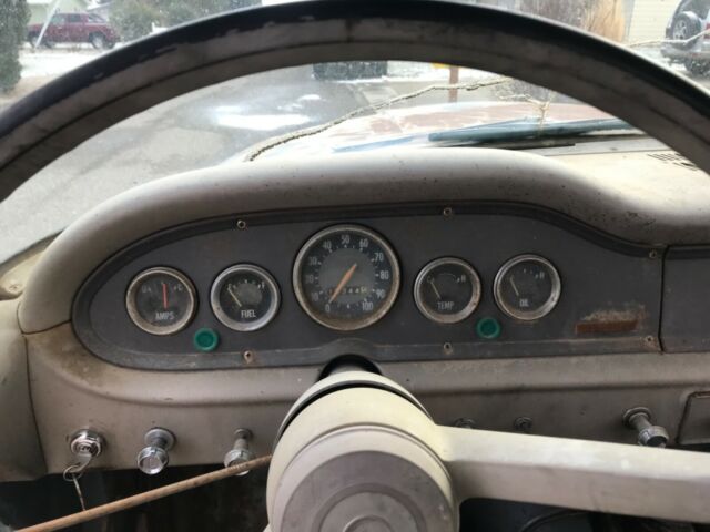 1966 International Harvester 1100D - photo 2