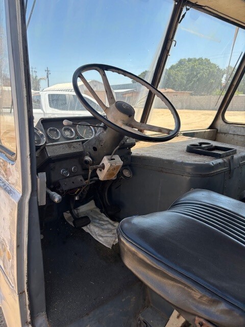1966 International Harvester M1500 MetroVan - photo 9