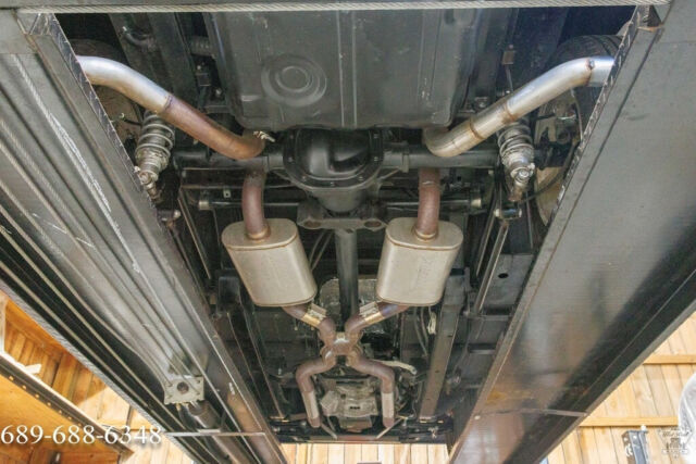 1966 International Harvester Scout Half-Cab Convertible / 5.0L H/O V8 / 5-SPD - photo 4