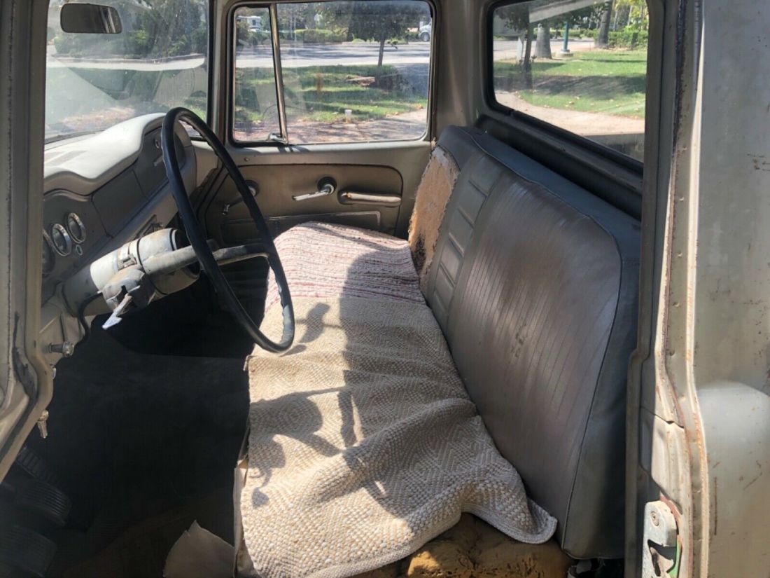 1966 International Harvester D1000 - photo 6