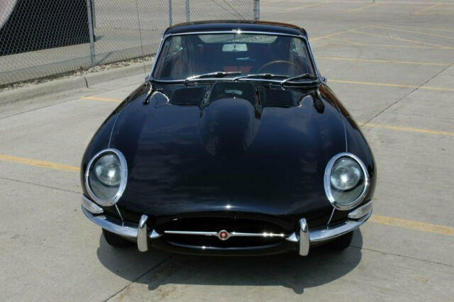 1966 Jaguar E-Type - photo 4
