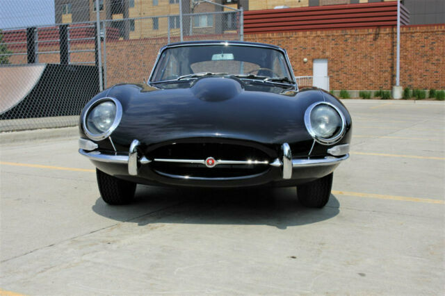 1966 Jaguar E-Type - photo 5