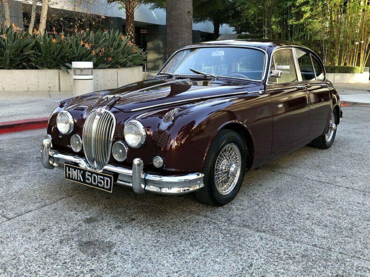 1966 JAGUAR MK II SALOON 1966 Jaguar MKII SALOON 1966 JAGUAR MK II SALOON