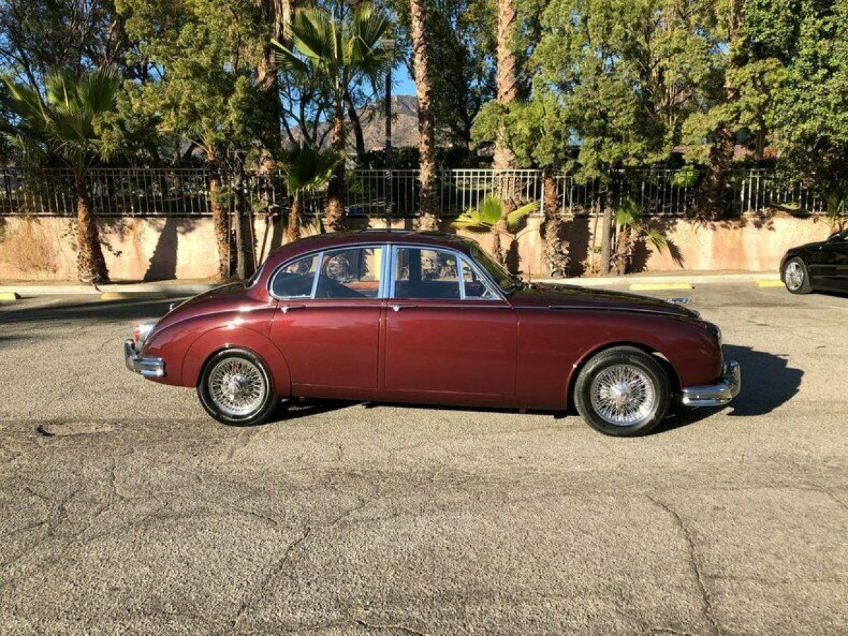 1966 Jaguar MKII SALOON 1966 JAGUAR MK II SALOON - photo 12