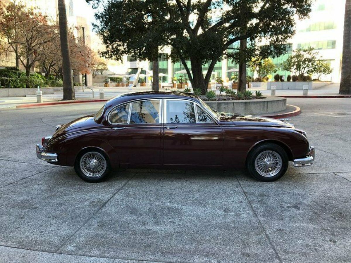 1966 Jaguar MKII SALOON 1966 JAGUAR MK II SALOON - photo 4