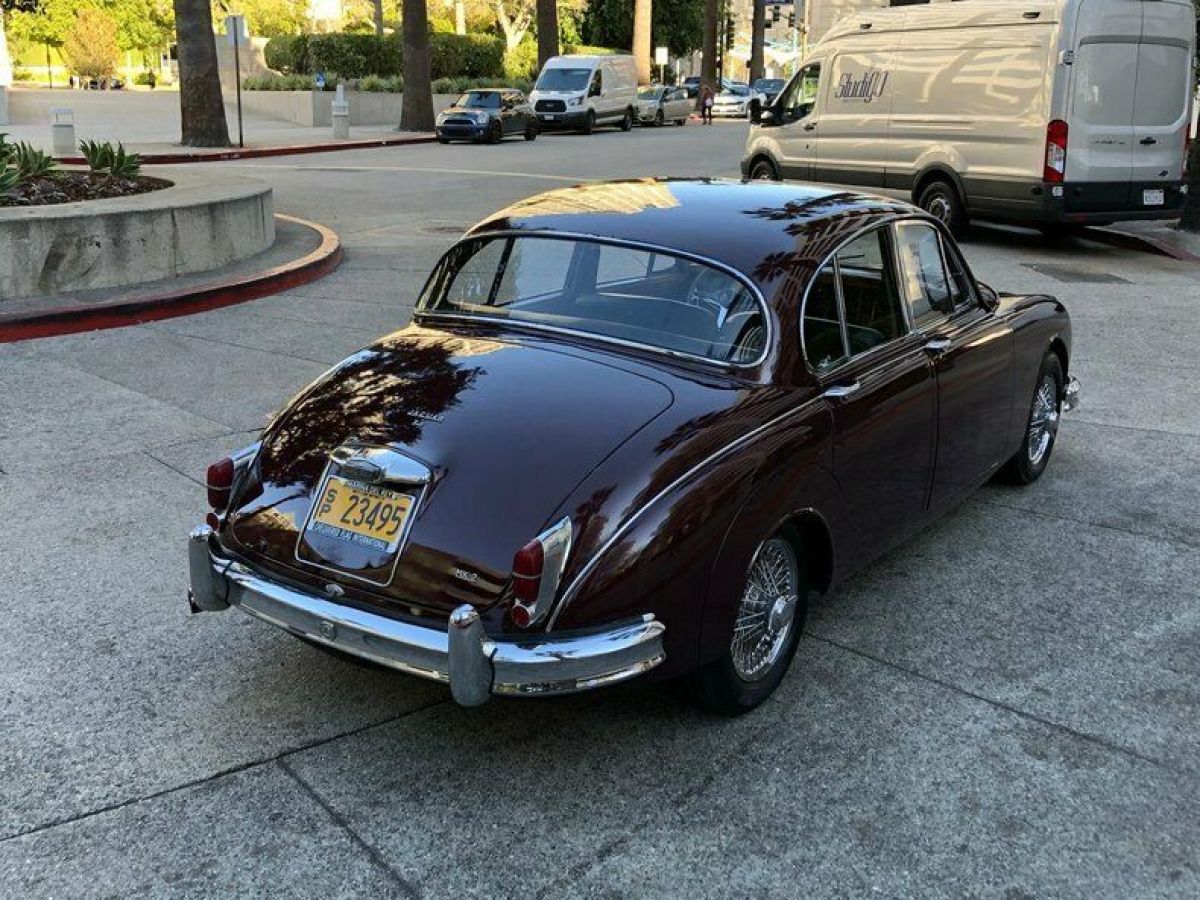 1966 Jaguar MKII SALOON 1966 JAGUAR MK II SALOON - photo 5