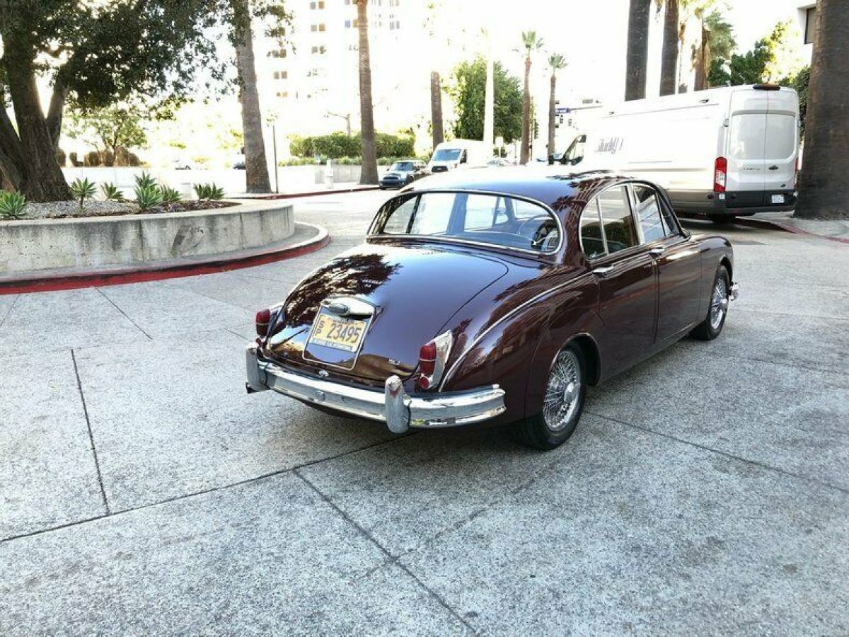 1966 Jaguar MKII SALOON 1966 JAGUAR MK II SALOON - photo 6