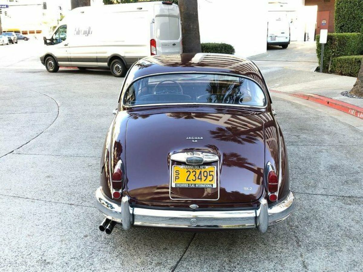 1966 Jaguar MKII SALOON 1966 JAGUAR MK II SALOON - photo 7