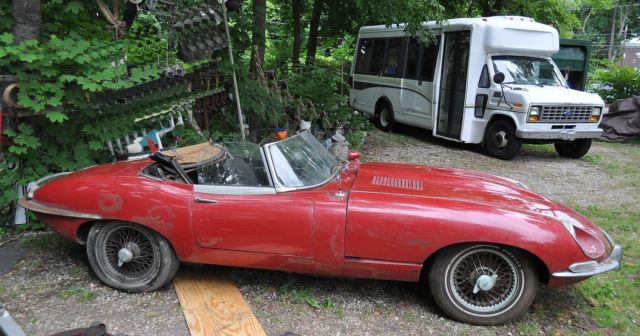 1966 Jaguar E-Type Series I (XKE) Roadster Convertible - photo 3