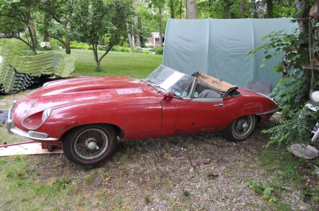 1966 Jaguar E-Type Series I (XKE) Roadster Convertible - photo 4
