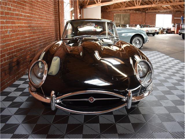 1966 Jaguar XK Fixed Head Coupe - photo 10
