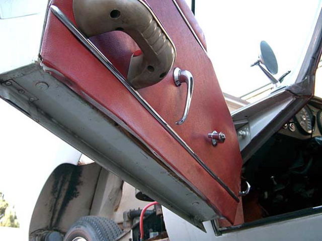 1966 Jaguar E-Type FHC - photo 9