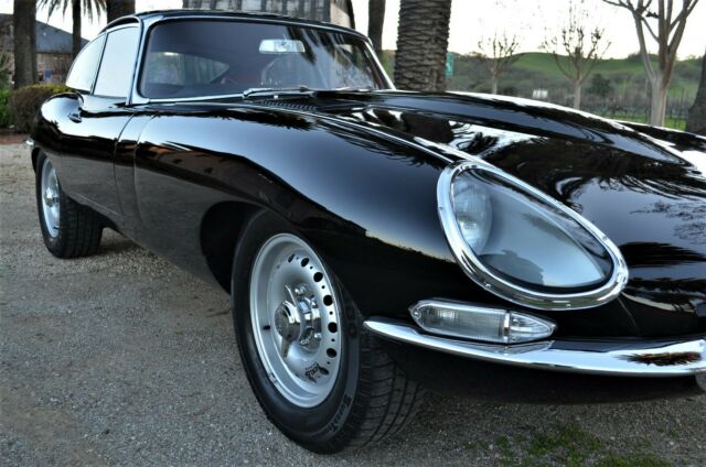 1966 Jaguar E-Type BEAUTIFULLY RESTORED SERIES I FIXED HEAD COUPE - photo 8