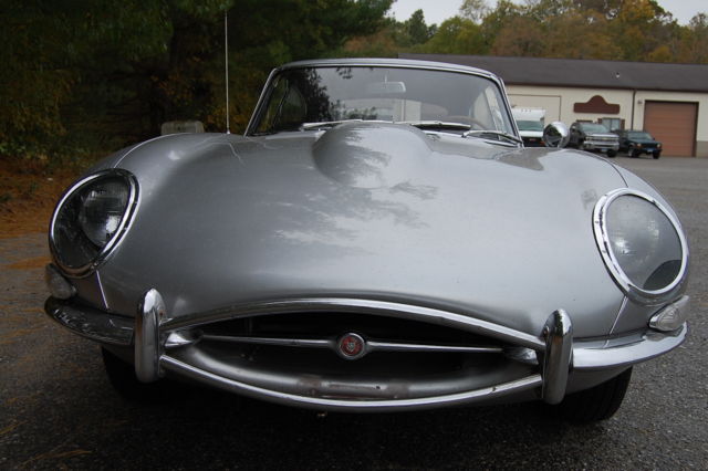 1966 Jaguar E-Type Two Door Rear wheel drive - photo 2