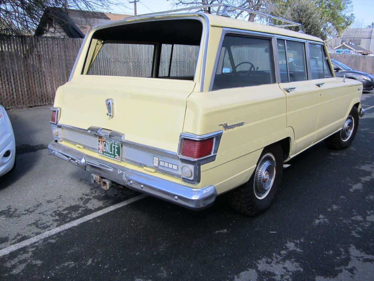 1966 Jeep Wagoneer - photo 3