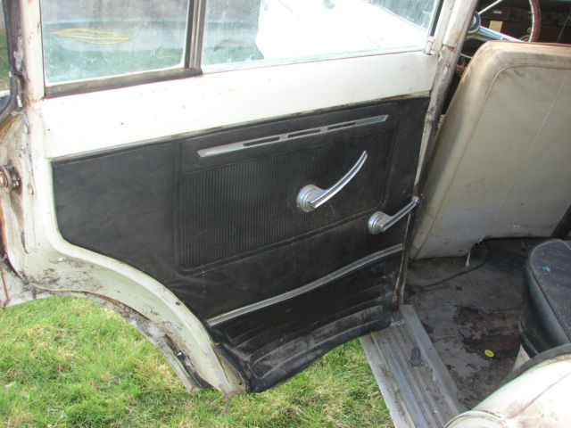 1966 Jeep Wagoneer - photo 11
