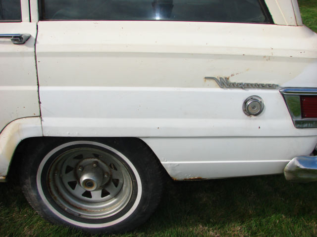 1966 Jeep Wagoneer - photo 8