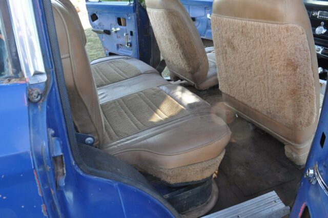 1966 Jeep Wagoneer Custom - photo 11